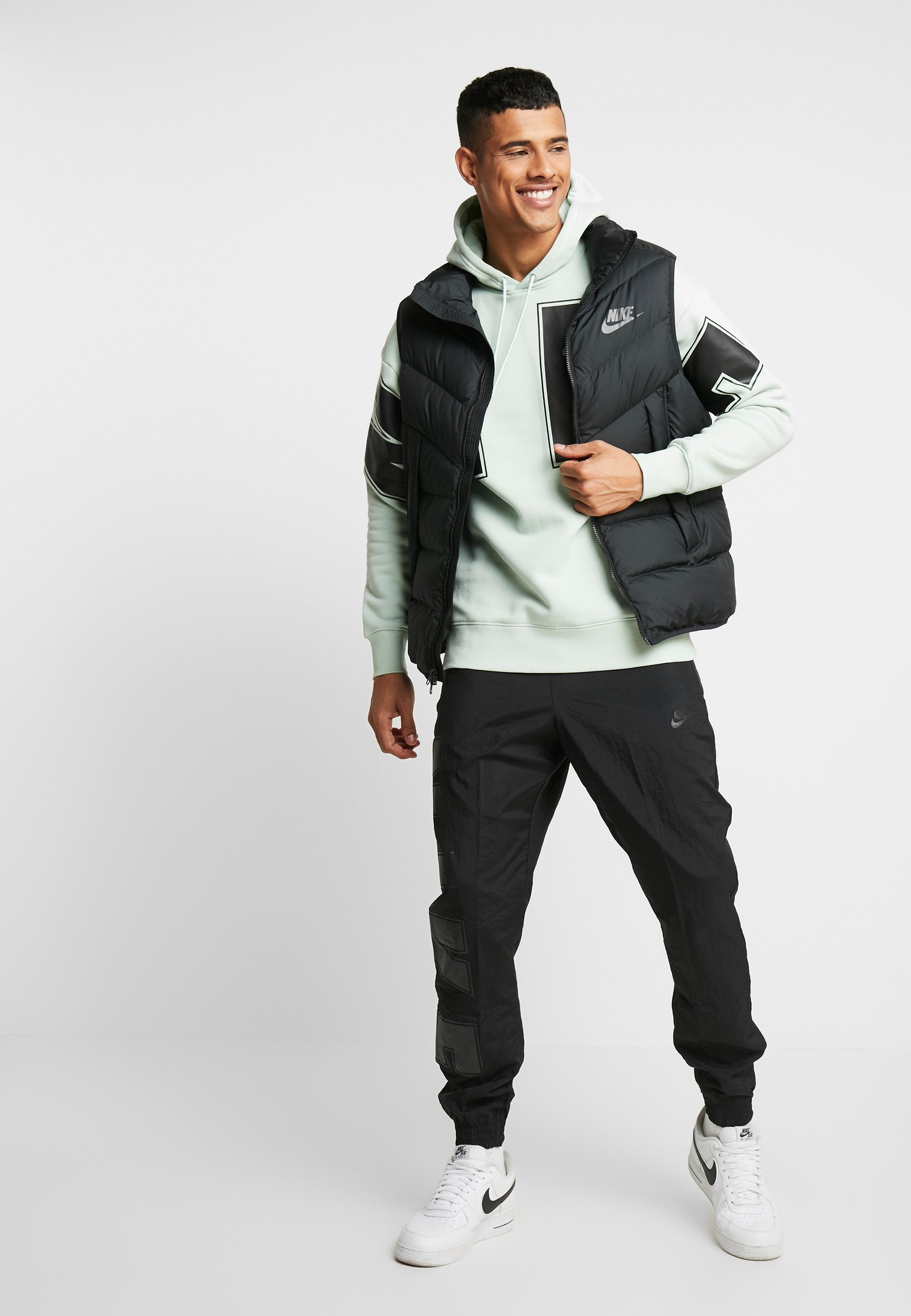 nike sportswear vest
