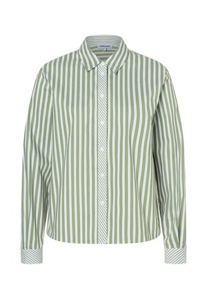Chemise à boutons rayée vert et blanc avec un col pointu, des manches longues et des poignets rayés contrastants. Fabriquée en tissu léger.
