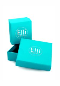 Akvablå smyckeslåda gjord av robust papp. Har ett lock, vit logotyp "Elli WE ♥ JEWELS" på framsidan, slät yta, kvadratisk form.