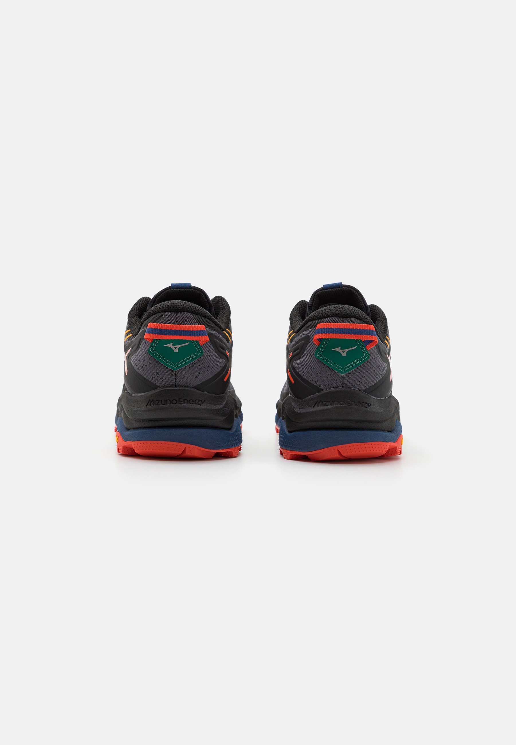 Mizuno WAVE MUJIN 10 - Trail running shoes - black/apricot