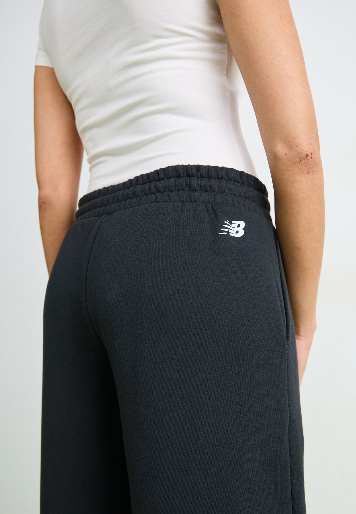 LINEAR HERITAGE WIDE LEG 