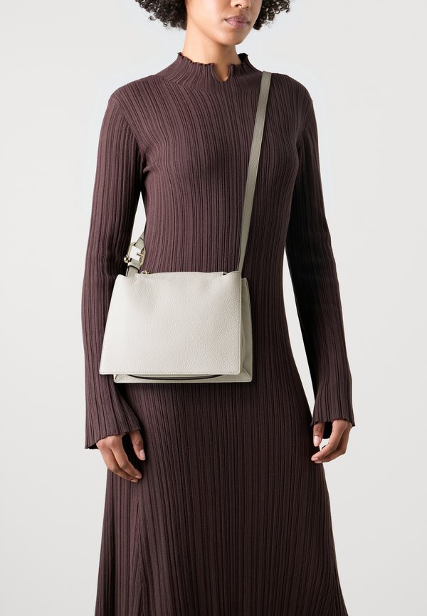 NUVOLA S CROSSBODY - Umhängetasche - marshmallow