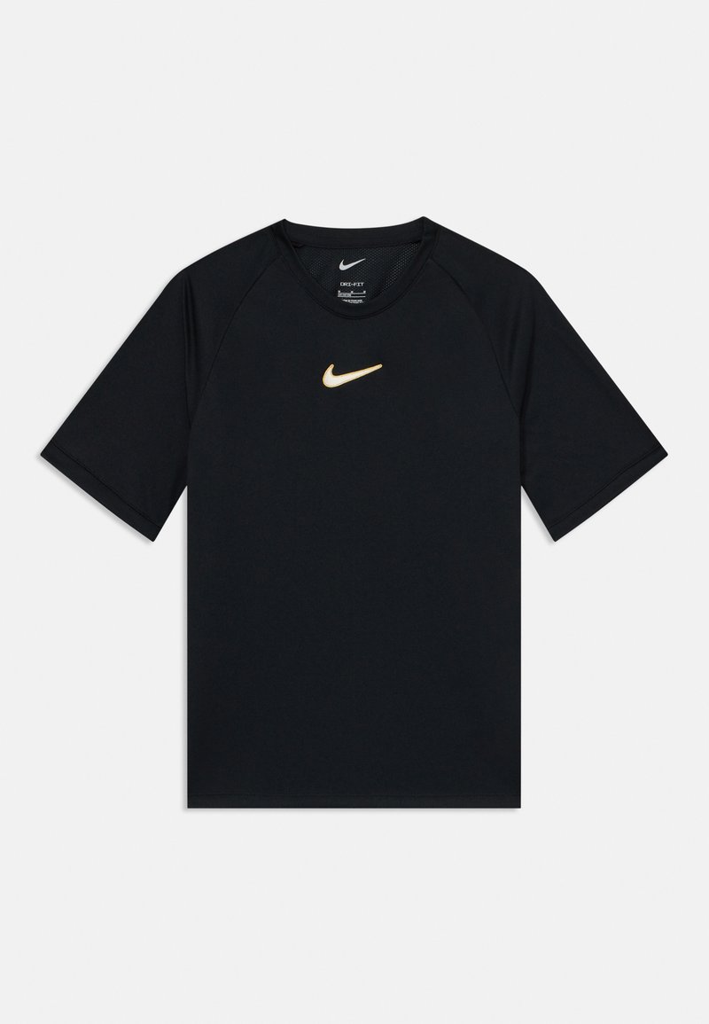 Černé sportovní tričko z materiálu odvádějícího vlhkost, s zlatým logem Nike na oblasti hrudi a s raglánovými rukávy pro štíhlý střih.