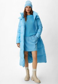 comma casual identity A-Linien-Rock - hellblau