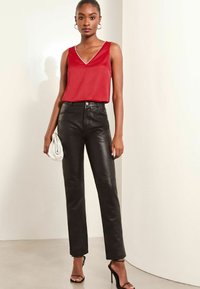 Lipsy V NECK REGULAR FIT - Pluus - red