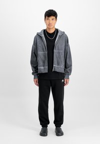 Alpha Industries BASIC JOGGER SMALL LOGO  - Trainingsbroek - black