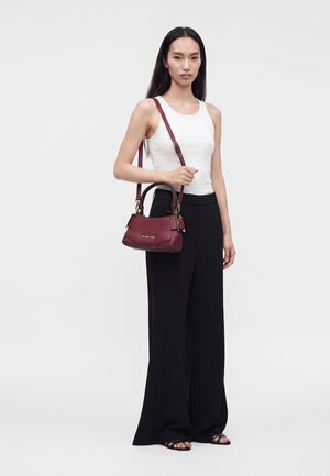 Love Moschino, URBAN ICON - Τσάντα χειρός - wine