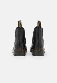 Dr. Martens Kotníkové boty - black
