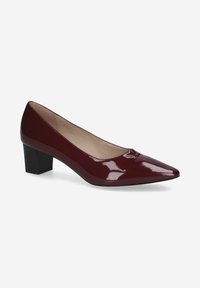 Escarpin en cuir verni bordeaux avec un bout pointu, un petit empiècement découpé à l'avant et un talon bloc noir. Fini lisse, design minimaliste.