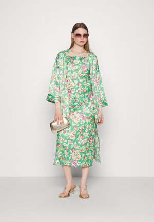 YAS YASURIA KIMONO - Καλοκαιρινό μπουφάν - poison green