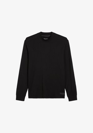 Black long-sleeve T-shirt made of smooth fabric, featuring a round neckline and a small side label. Simple design with no patterns.