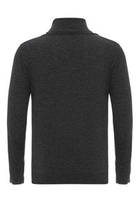 Dunkelgrauer gestrickter Pullover mit hohem Kragen, langen Ärmeln und gerippten Bündchen sowie Saum. Glatte Textur, einfaches Design ohne Muster.