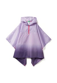 Poncho impermeabile viola chiaro con cappuccio, zip a un quarto e cerniera rosa a contrasto. Presenta un design sfumato e chiusure a pressione sui lati.
