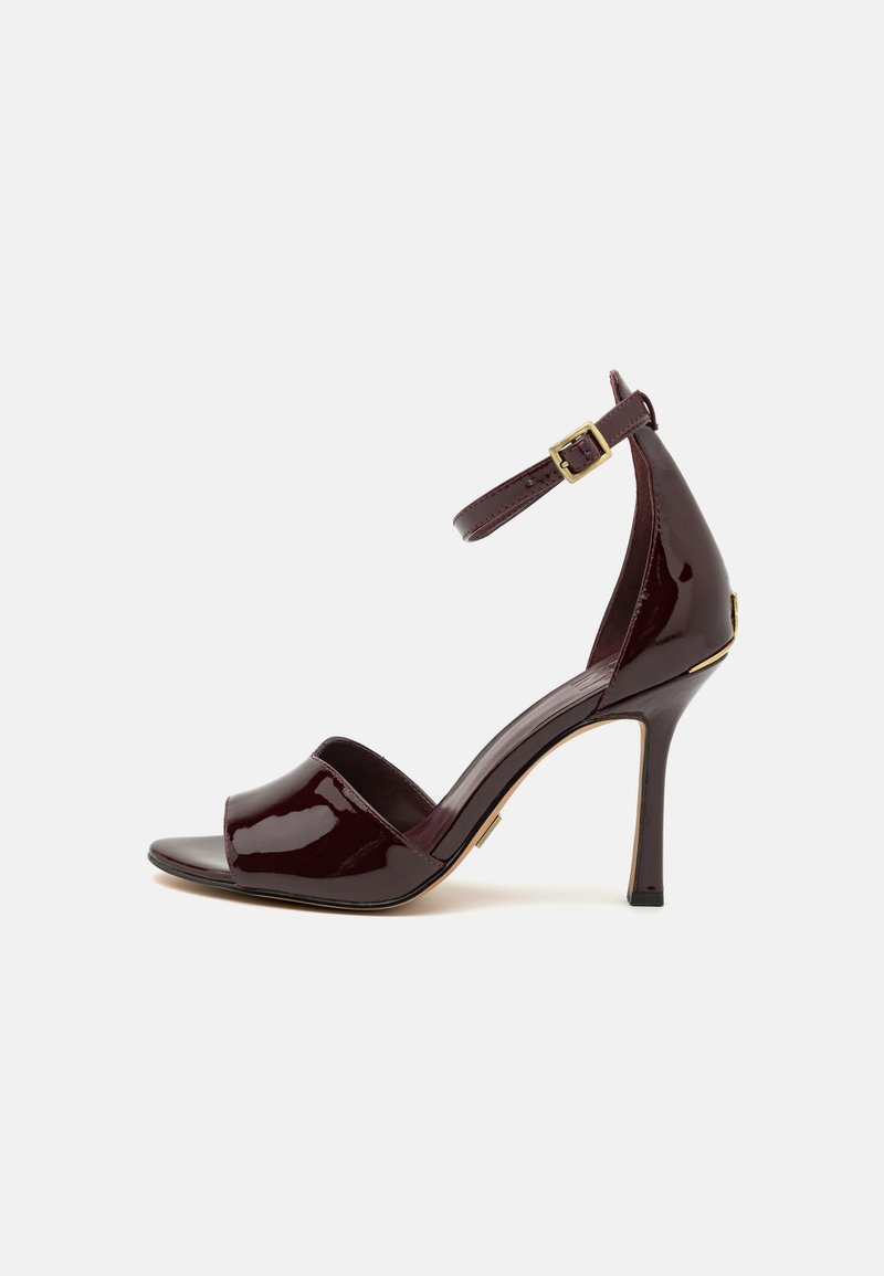 DKNY FLOSSIE ANKLE STRAP - Sandaler med høye hæler - burgundy
