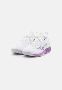 Mizuno WAVE LUMINOUS 3 - Volleyball shoes - white/patrician purple/quince