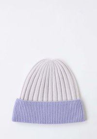 Knit beanie in light gray with a contrasting lavender ribbed cuff. Soft texture with vertical ribbing throughout. Circular top shape.