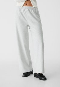 Stradivarius WIDE - Pantalon de survêtement - grey