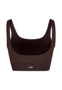 Smeđi rebrasti sportski grudnjak sa širokim naramenicama, okruglim izrezom i uskim dizajnom. Ima mali metalni logo brenda sprijeda.