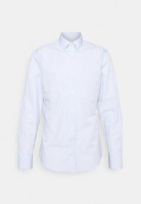 Camicia a maniche lunghe a righe blu chiaro e bianche con colletto button-down e bottoni frontali. Tessuto in cotone con una texture liscia.
