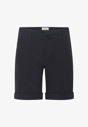 Schwarze Baumwollshorts mit umgeschlagenem Saum, ausgestattet mit einer Vordertasche, Gürtelschlaufen und einer glatten Textur. Einfaches Design, ohne sichtbare Muster oder Akzente.