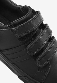 Next TRIPLE STRAP czarny