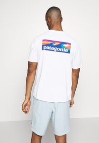 Patagonia DAILY GRAPHIC SHIRT - T-shirt desportiva - white