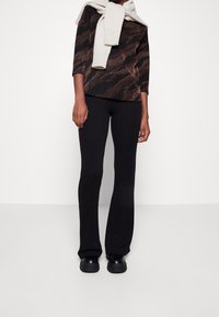 ONLY Långärmad tröja - black