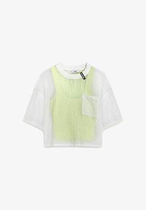 Cropped short-sleeve shirt featuring a transparent white material with a light green inner layer and a small front pocket.