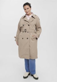 Vero Moda Curve VMRAMONNA - Trenchcoat - silver mink