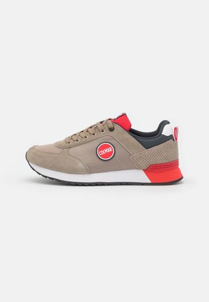 TRAVIS RUNNER - Sneakers basse - light brown/bright red/anthracite