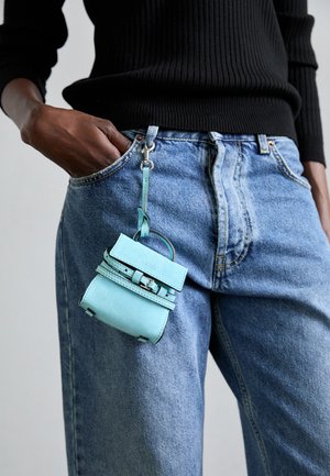 MOSCHINO PORTACHIAVI - Ručna torba - celeste