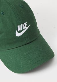 Nike Sportswear CLUB UNISEX - Kepuraitė - fir/white