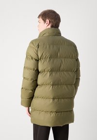 GANT ACTIVE CLOUD MID LENGTH - Vinterfrakke - juniper green