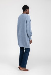 INFLUENCER FLOWER APPLICATION  - Cardigan - iceberg
