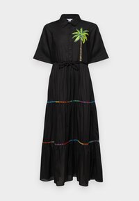 Rochie neagră cu butoane, cu mâneci scurte, având broderie cu palmier și accente colorate de cusătură în jurul taliei.