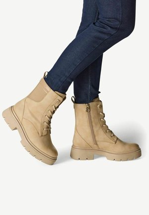 Marco Tozzi Bottines à plateau - beige