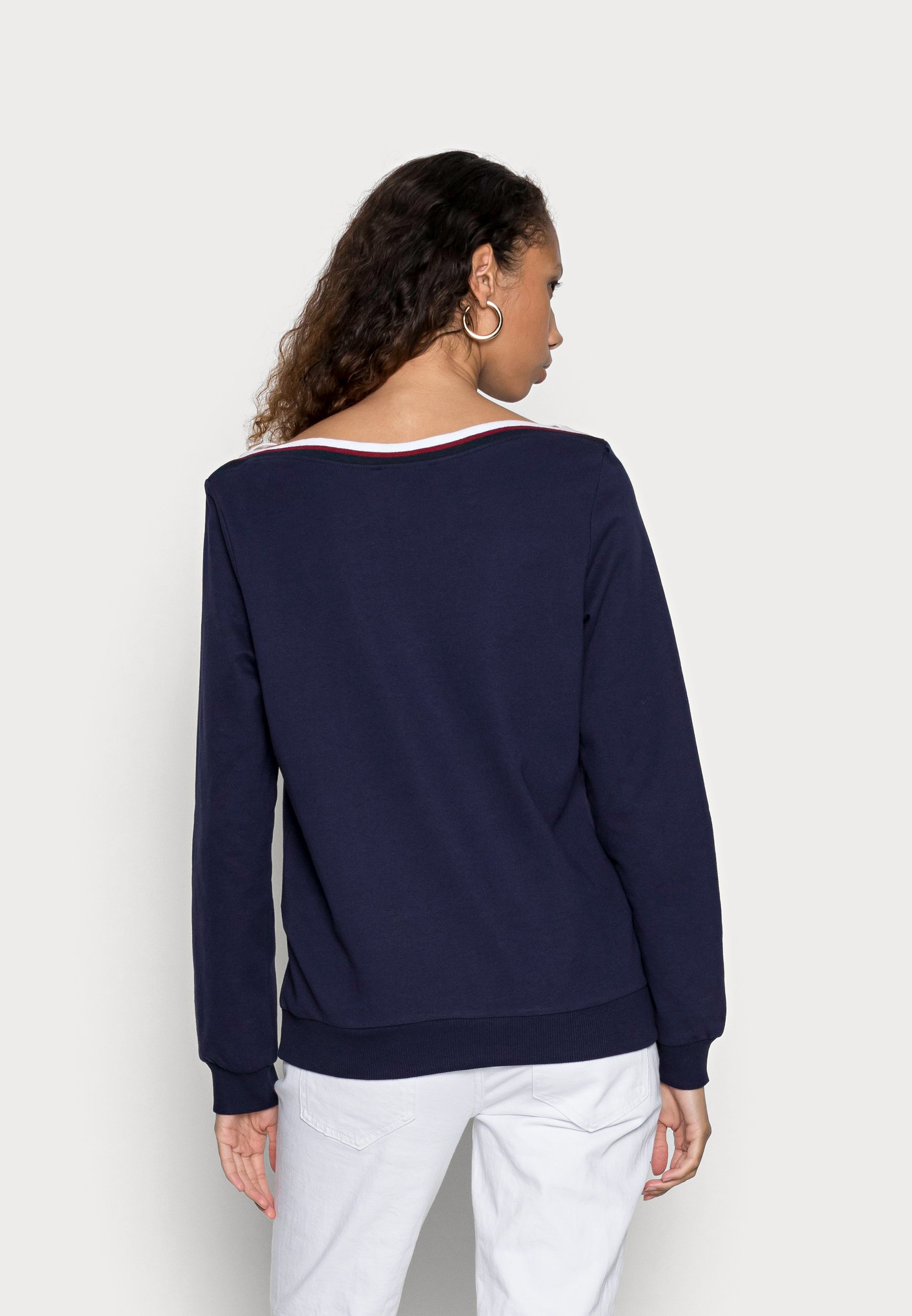 boat neck sweatshirt