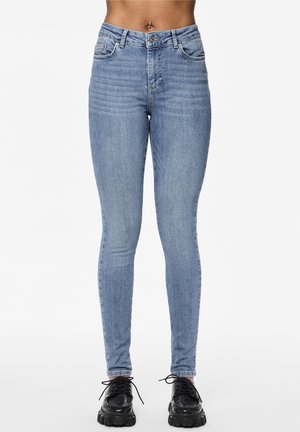 Pieces Vaqueros pitillo - light-blue denim