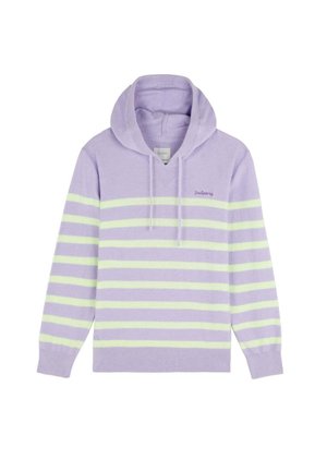 - Sweter