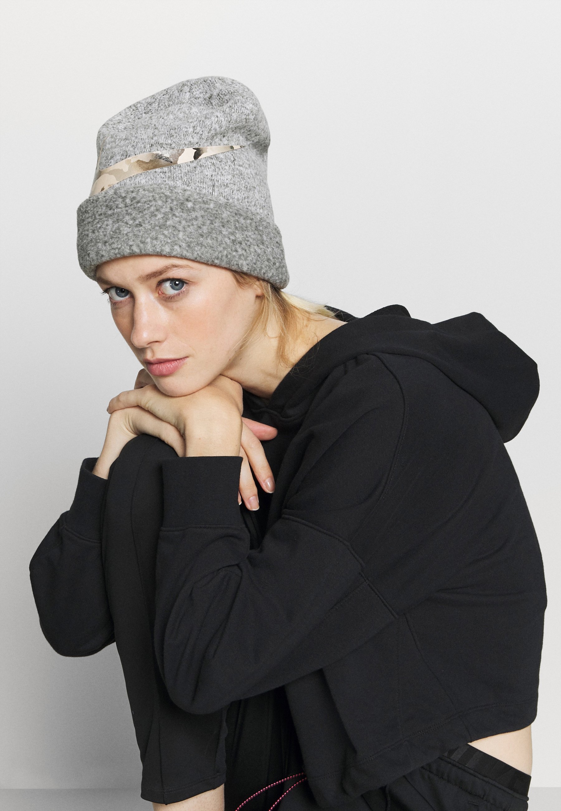 nike performance beanie