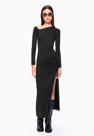 ASYMMETRIC LONG SLEEVE - MIDI - Vestito casual - black