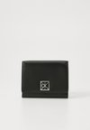 EMBLEM MEDIUM TRIFOLD - Portafoglio - black