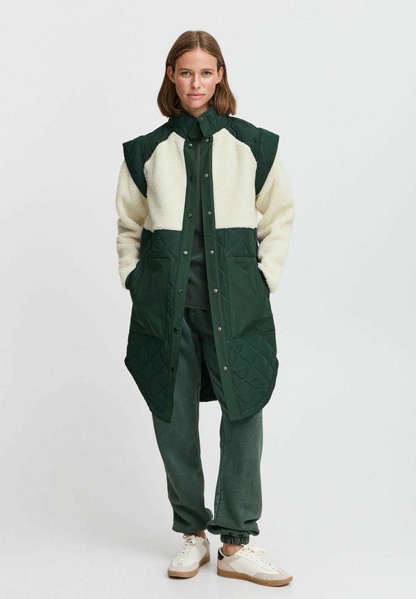 JCBERRI SNAP - Winter coat - scarab mix