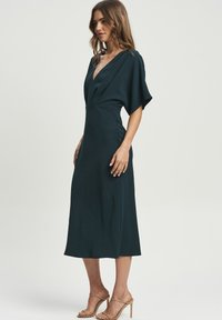 TUSSAH VALARIE MIDI - Dnevna obleka - emerald
