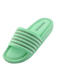 Infradito verde menta con una superficie liscia, caratterizzato da cinque strisce orizzontali decorate con accenti metallici sulla parte superiore.