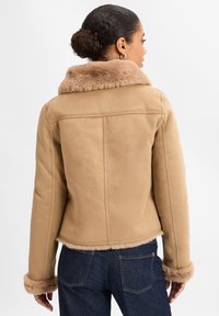 Marie Lund Kunstlederjacke - sand