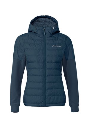 Veste matelassée bleu marine avec capuche, manches lisses contrastantes, fermeture éclair intégrale et logo sur la poitrine, dotée d'une texture quiltée et d'un design pratique.