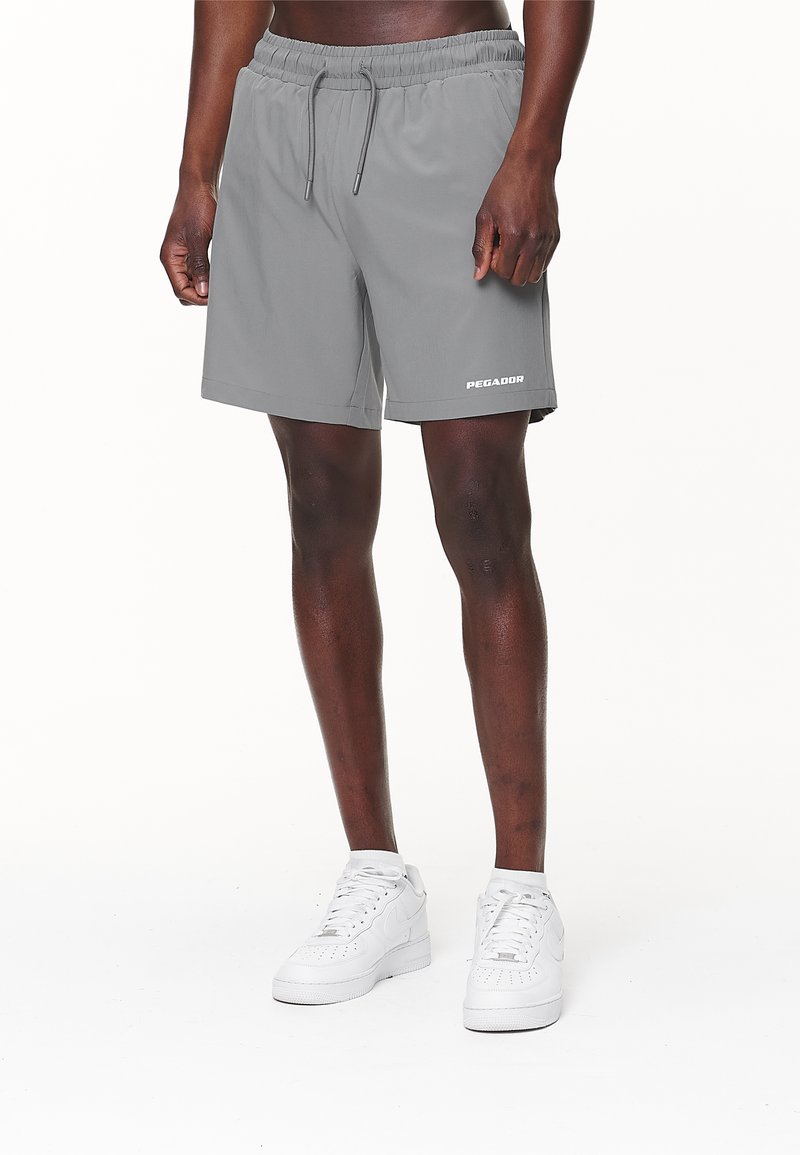 Pegador - LOGO - Badeshorts - cool grey, Vergrößern