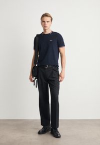 BOSS TAUL - Paprasti marškinėliai - dark blue