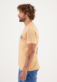 Gabbiano ROUND NECK  - Camiseta estampada - soft peac